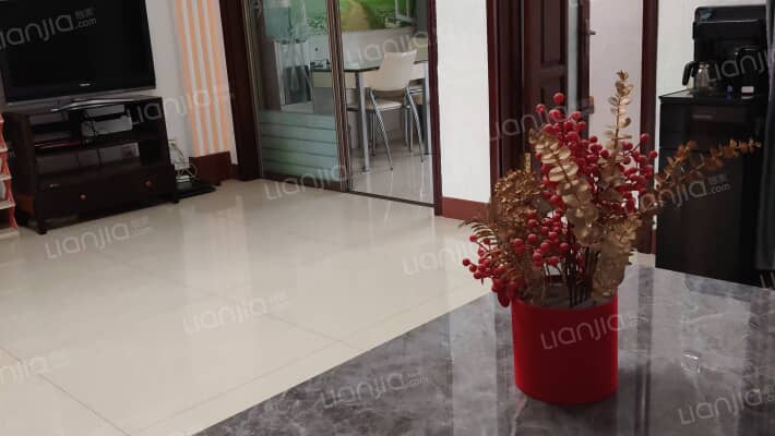 怡园东区二手房实景图