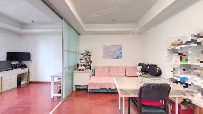 利时卢森堡二手房实景图