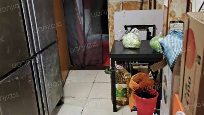 宁安路182号二手房实景图