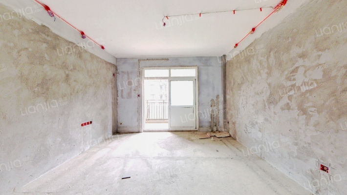 恒达·盘龙湾荷苑二手房实景图