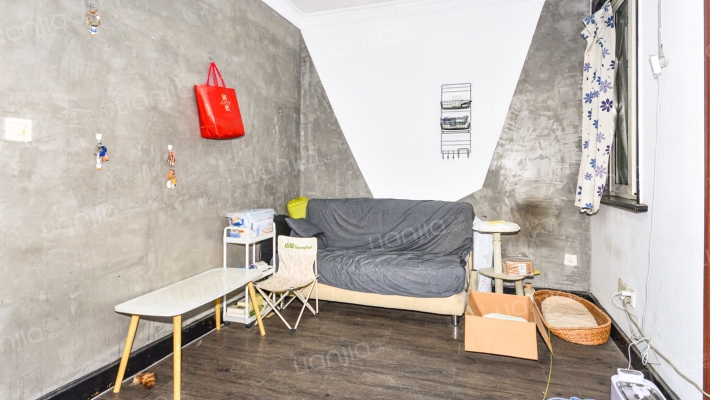 泰和路309弄二手房实景图