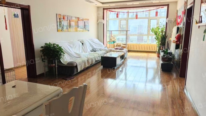 东方國際二手房实景图