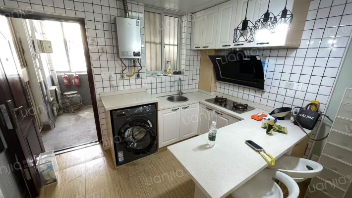 上港小区二手房实景图