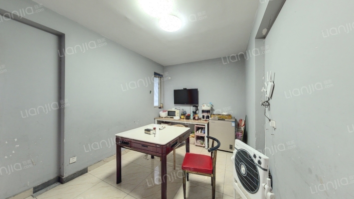 怡江城小区二手房实景图