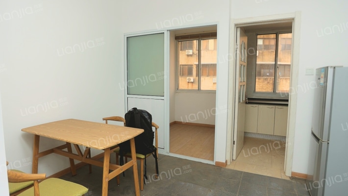 松盛园巷二手房实景图