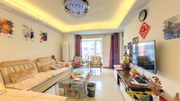 东郊小镇第三街区二手房实景图