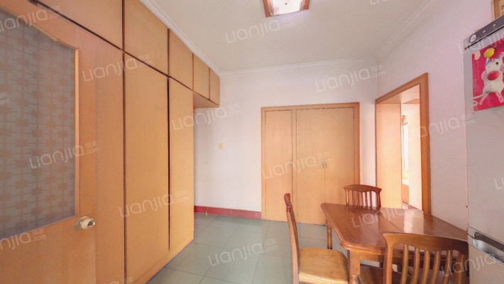 三角地二手房实景图