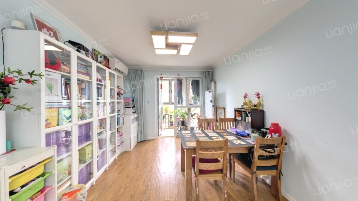 苹果派二手房实景图