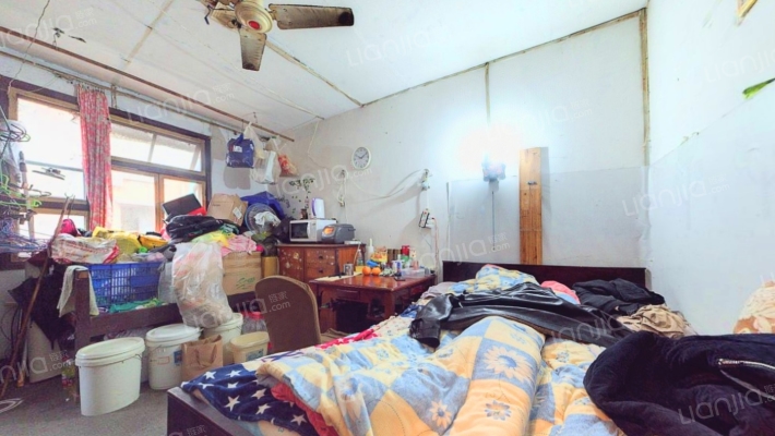 仁厚街18号二手房实景图