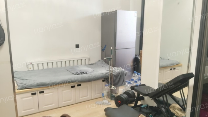 民康路173号二手房实景图