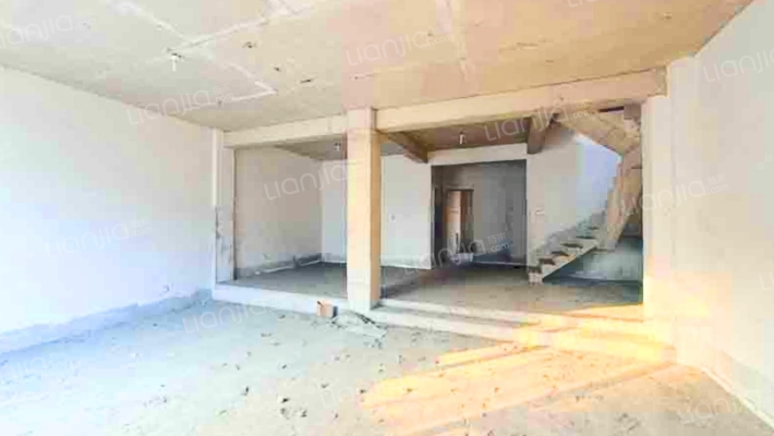 鸿泽园二手房实景图