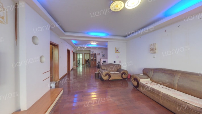 银色星座二手房实景图