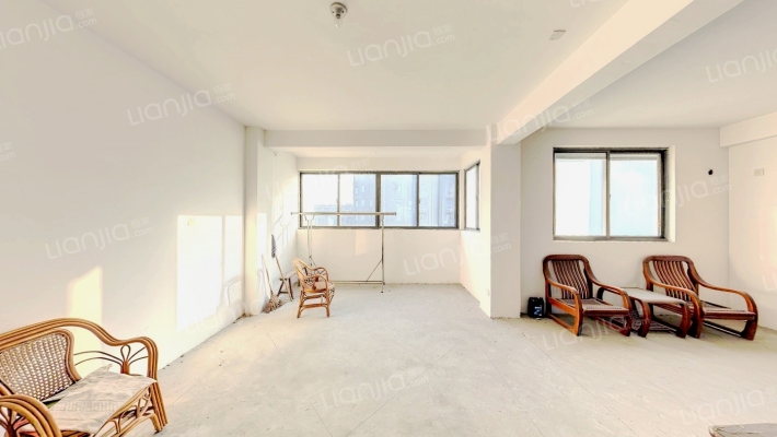 东苑新村二手房实景图