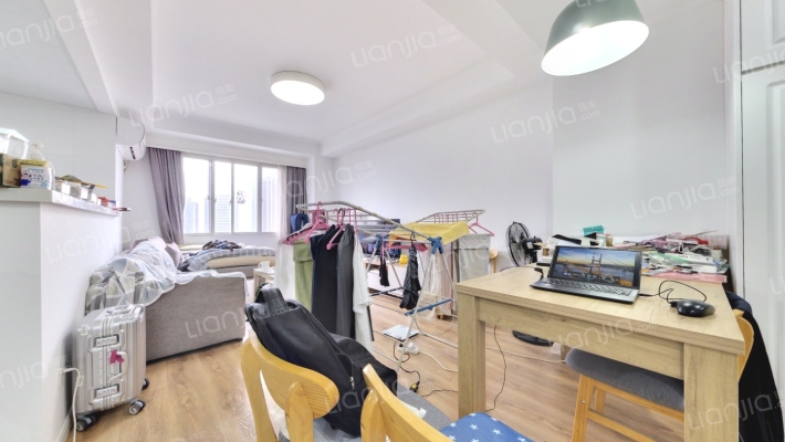 太阳广场二手房实景图