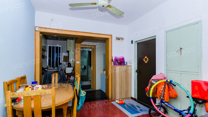 红旗四街坊二手房实景图