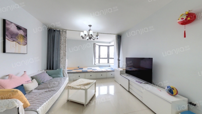 恒盛波尔多小镇北区二手房实景图