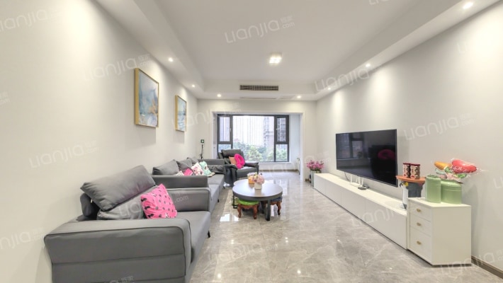 国际社区江御二手房实景图