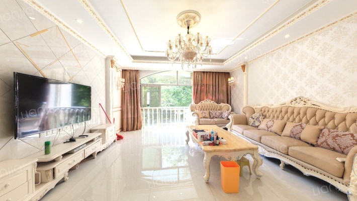 布拉格公馆二手房实景图