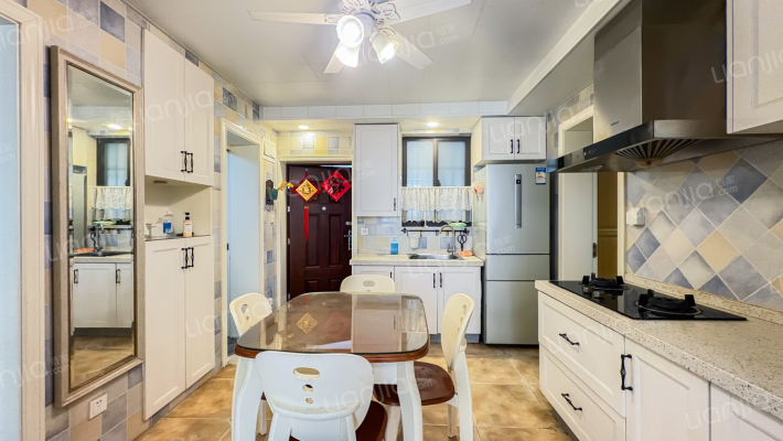 建国西路613弄二手房实景图