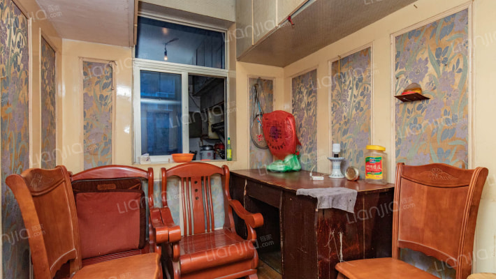 化肥小区二手房实景图