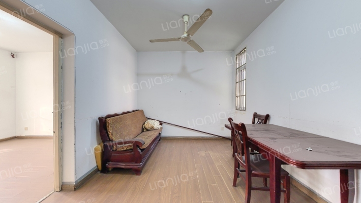 和平家园B1区二手房实景图