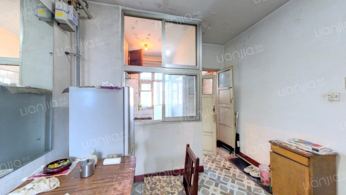 边墙小区二手房实景图