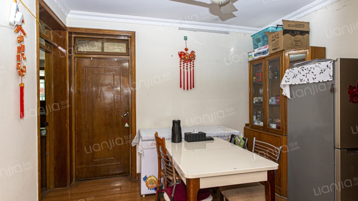 德昌路20弄二手房实景图