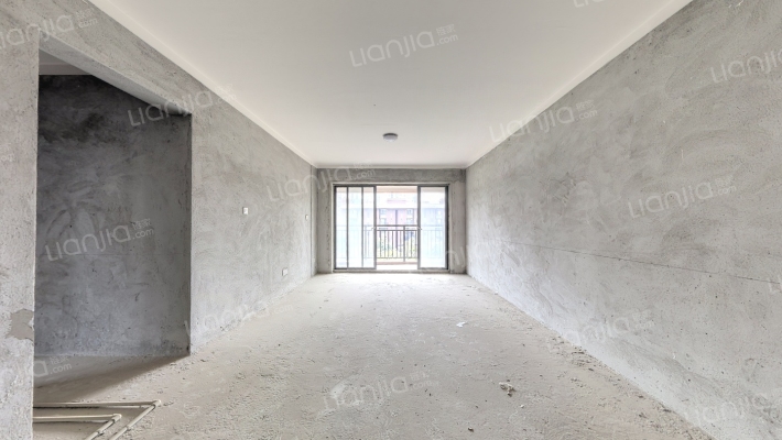 广源纳帕溪谷二手房实景图