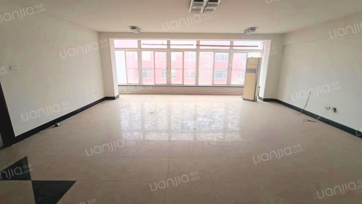 梧泰综合楼二手房实景图