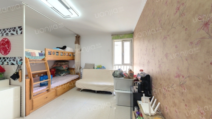 水印莱茵二手房实景图