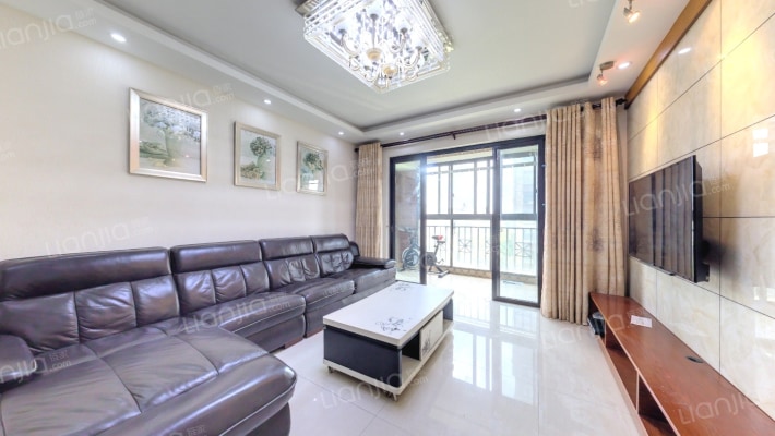 鹏润伊顿公馆二手房实景图