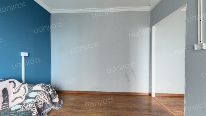 新越锦粼府二手房实景图