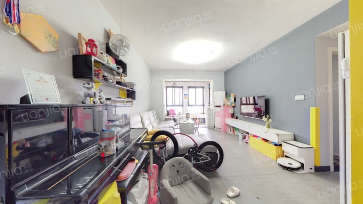 星立方二手房实景图