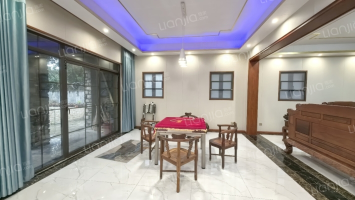 保利拉斐庄园二手房实景图