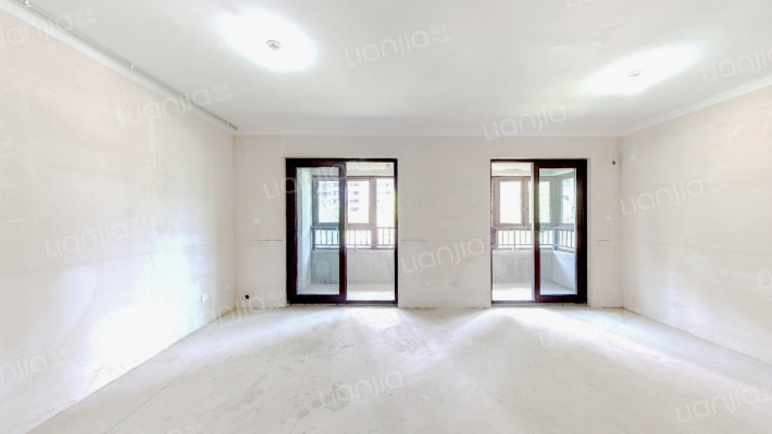 旭辉翡翠江来二手房实景图