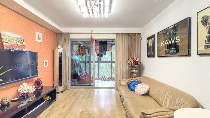 新时代富嘉花园二手房实景图