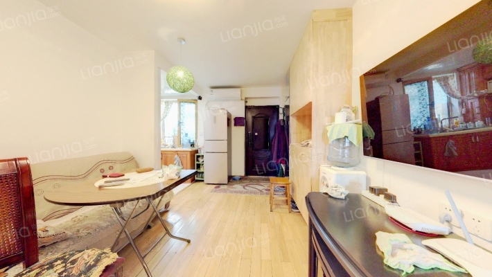 佟麟阁路62号院二手房实景图