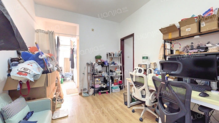 西锦国际一期二手房实景图