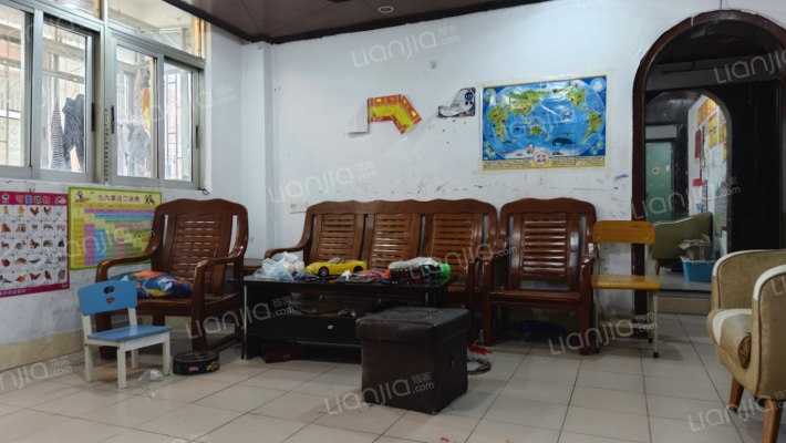 电信宿舍二手房实景图