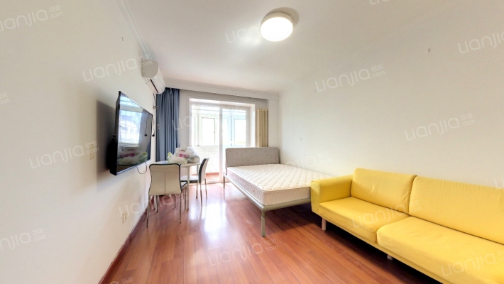 机场南路东里二手房实景图