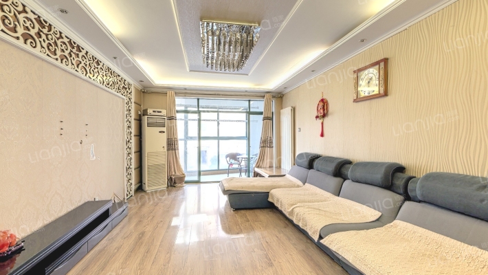 世家花园二手房实景图