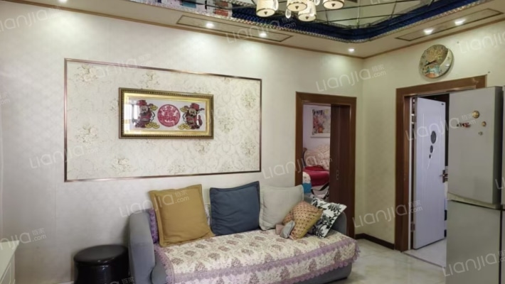 二蔬菜家属楼二手房实景图