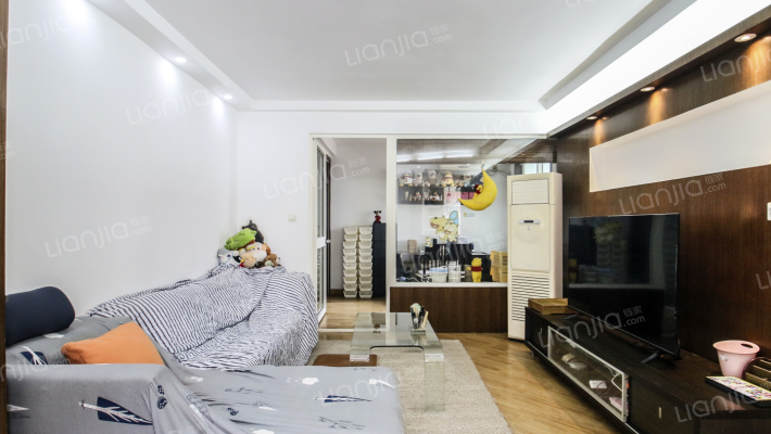 慈爱公寓二手房实景图