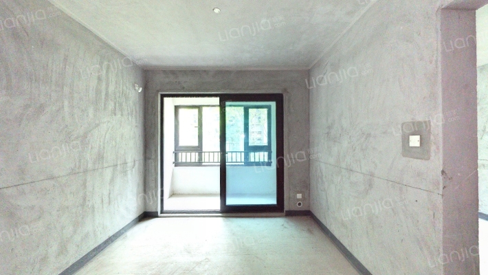 领琇长江A区二手房实景图