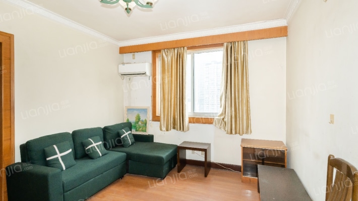 城申公寓二手房实景图