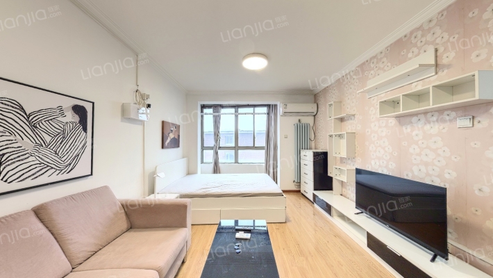 逸秀名园二手房实景图