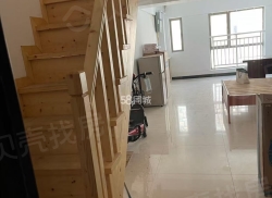 整租·金色新天地 1室2厅 东_金色新天地租房