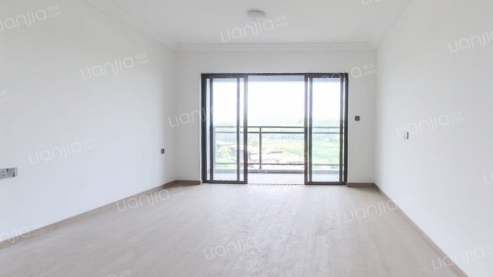 绿地拾野川二手房实景图