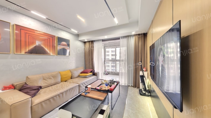 信达蓝爵二手房实景图