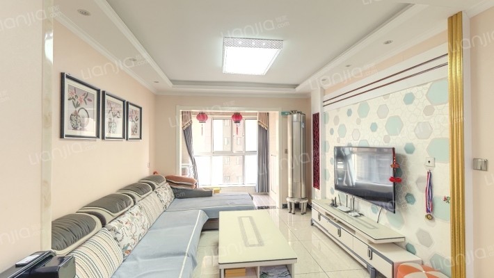 和郡东区二手房实景图